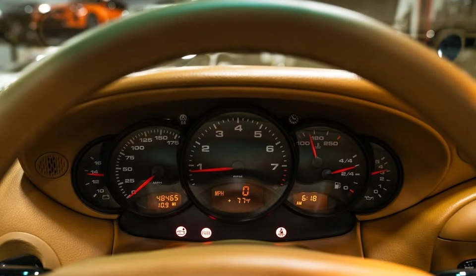 2000 Porsche 996 Carrera 4 - Image 12 of 18