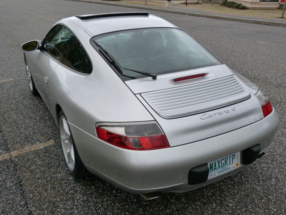 2000 Porsche 996 Carrera - Image 27 of 31
