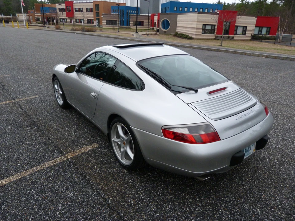2000 Porsche 996 Carrera - Image 26 of 31