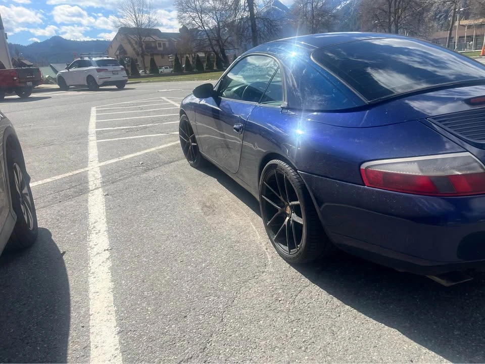 2000 Porsche 996 Carrera 4 - Image 6 of 12