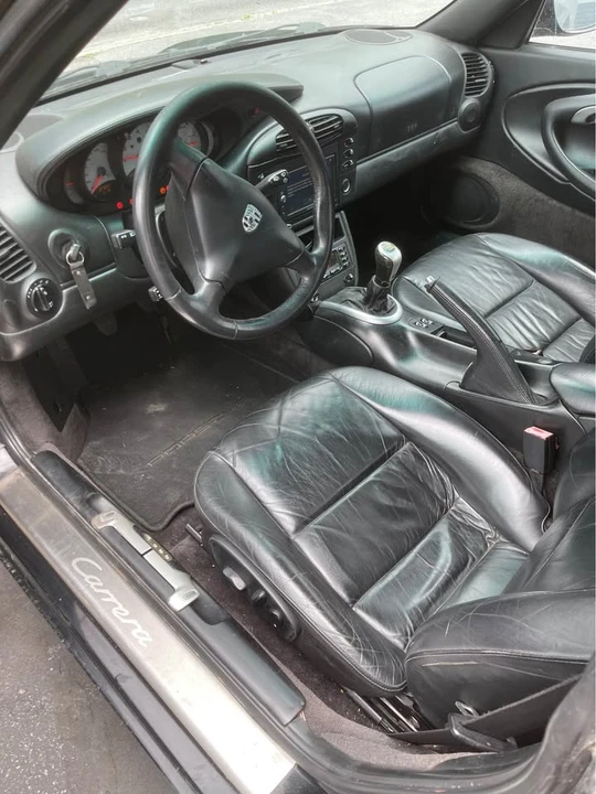2000 Porsche 996 Carrera 4 - Image 2 of 13