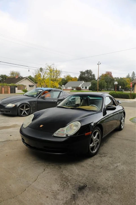 2000 Porsche 996 Carrera 4 - Image 5 of 10