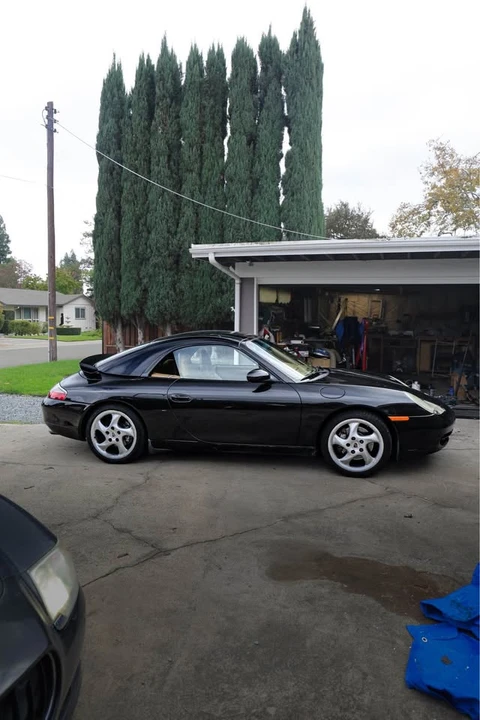 2000 Porsche 996 Carrera 4 - Image 4 of 10