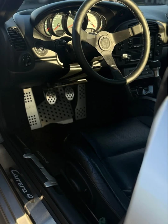 2000 Porsche 996 Carrera 4 - Image 2 of 19