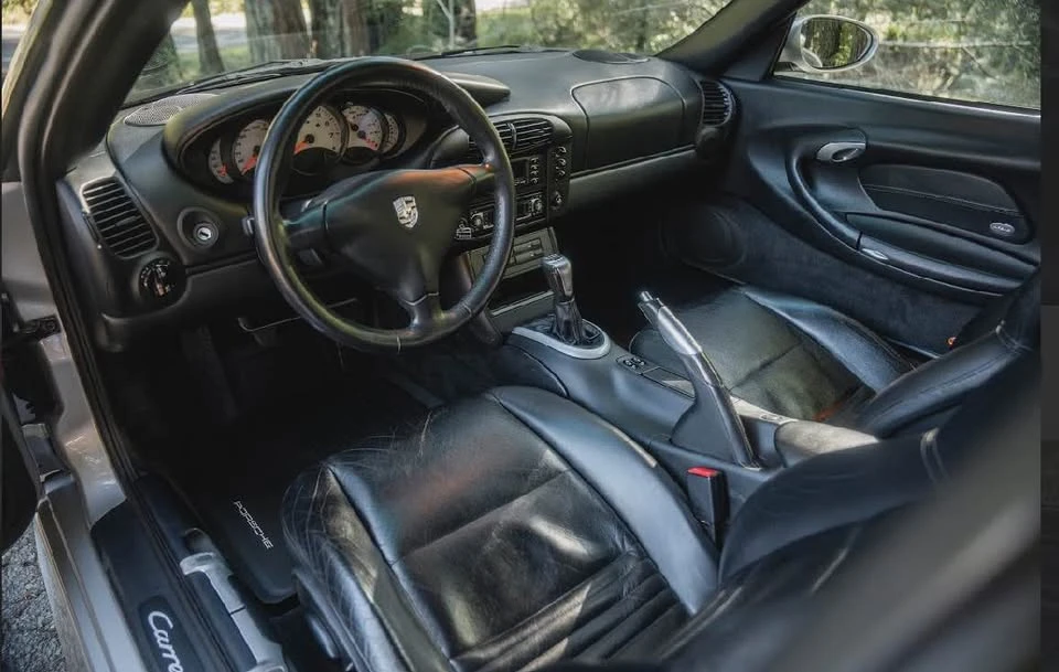 2000 Porsche 996 Carrera 4 - Image 13 of 19