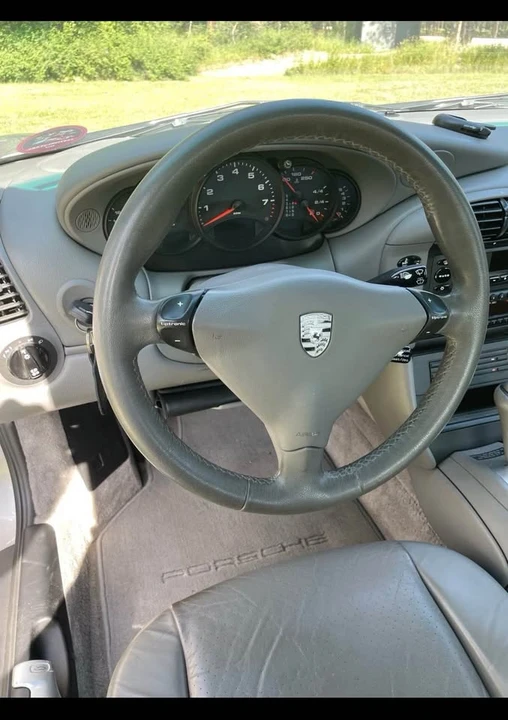 2000 Porsche 996 Carrera 4 - Image 13 of 16