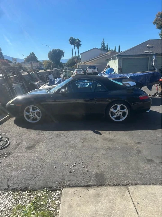 2000 Porsche 996 Carrera 4 - Image 2 of 20