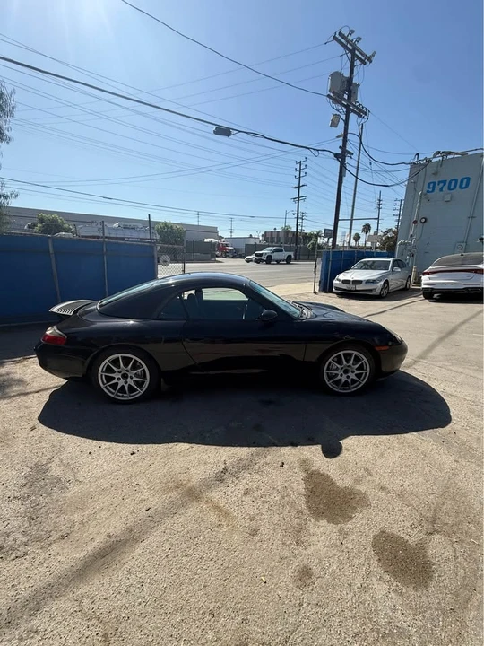2000 Porsche 996 Carrera 4 - Image 6 of 12