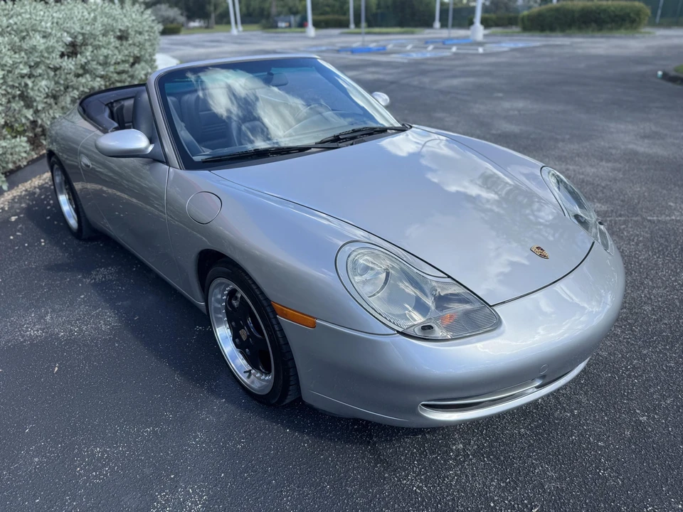 2000 Porsche 996 Carrera 4 - Image 7 of 31