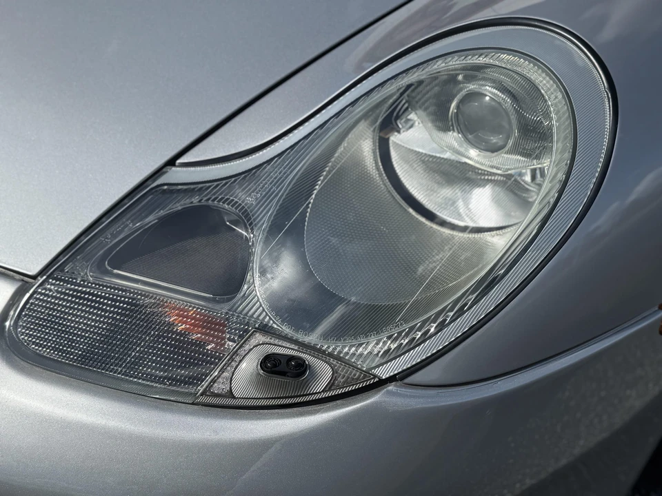 2000 Porsche 996 Carrera 4 - Image 17 of 31