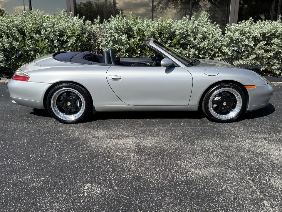 2000 Porsche 996 Carrera 4 - Image 8 of 31