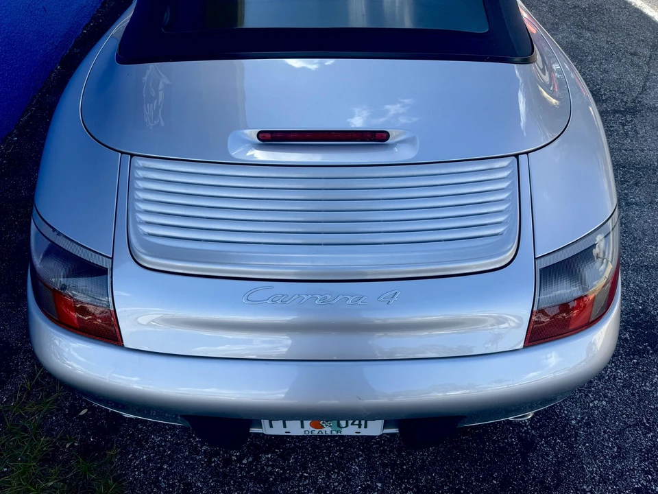 2000 Porsche 996 Carrera 4 - Image 28 of 31