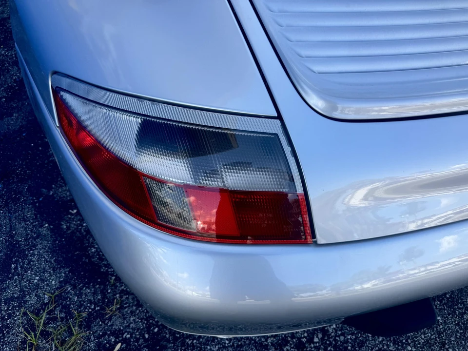 2000 Porsche 996 Carrera 4 - Image 29 of 31