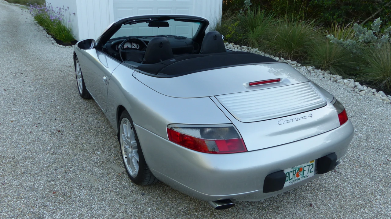 2000 Porsche 996 Carrera - Image 27 of 31