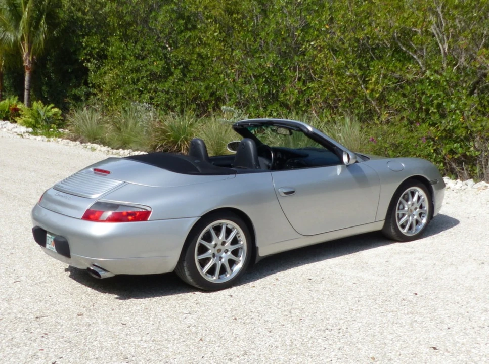 2000 Porsche 996 Carrera - Image 24 of 31