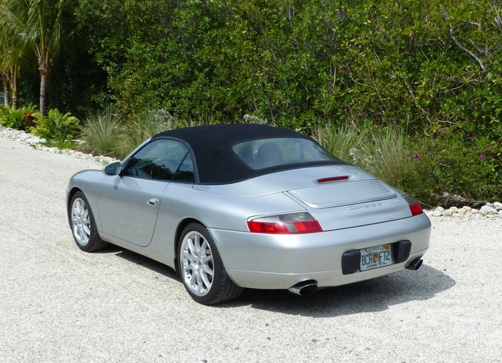 2000 Porsche 996 Carrera - Image 28 of 31
