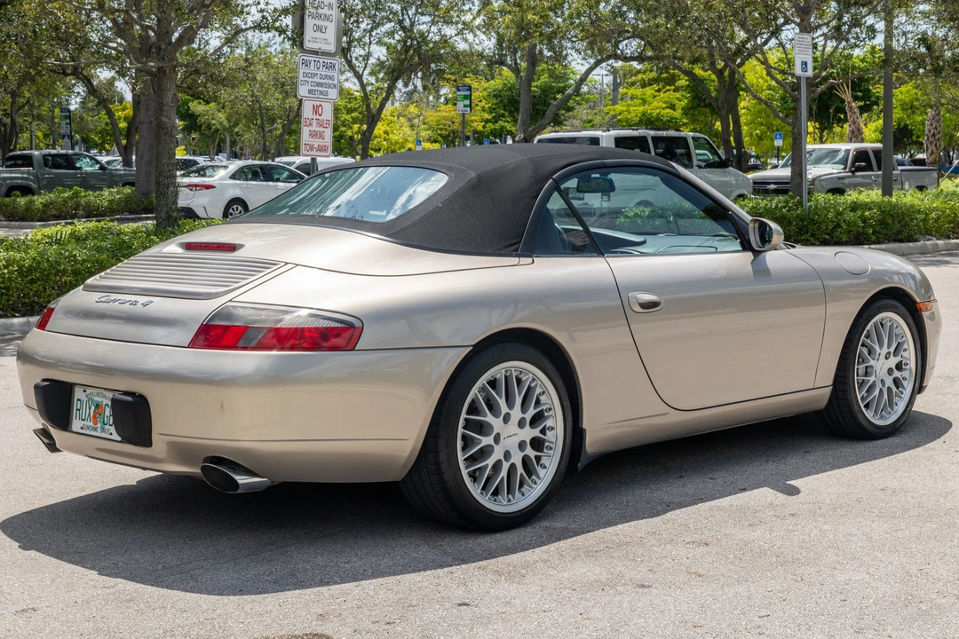 2000 Porsche 996 Carrera - Image 19 of 31