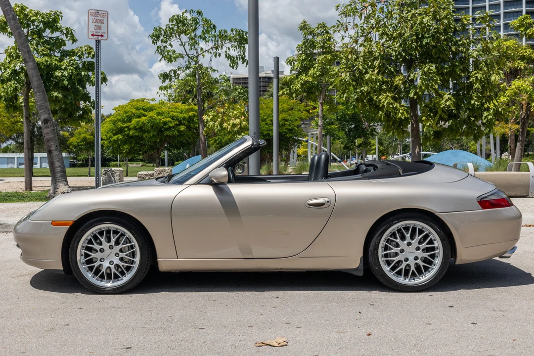 2000 Porsche 996 Carrera - Image 8 of 31