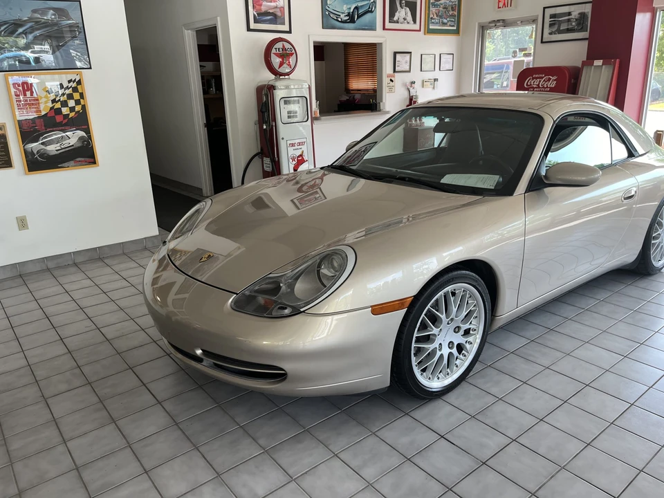 2000 Porsche 996 Carrera - Image 11 of 31