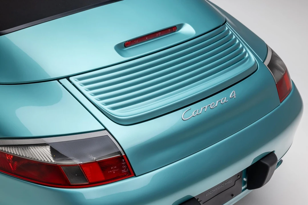 2000 Porsche 996 Carrera 4 - Image 28 of 31