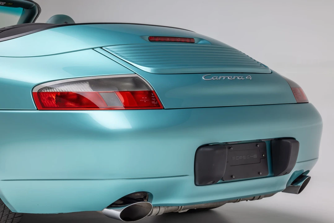 2000 Porsche 996 Carrera 4 - Image 26 of 31