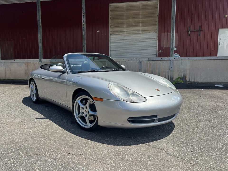 2000 Porsche 996 Carrera - Image 2 of 31