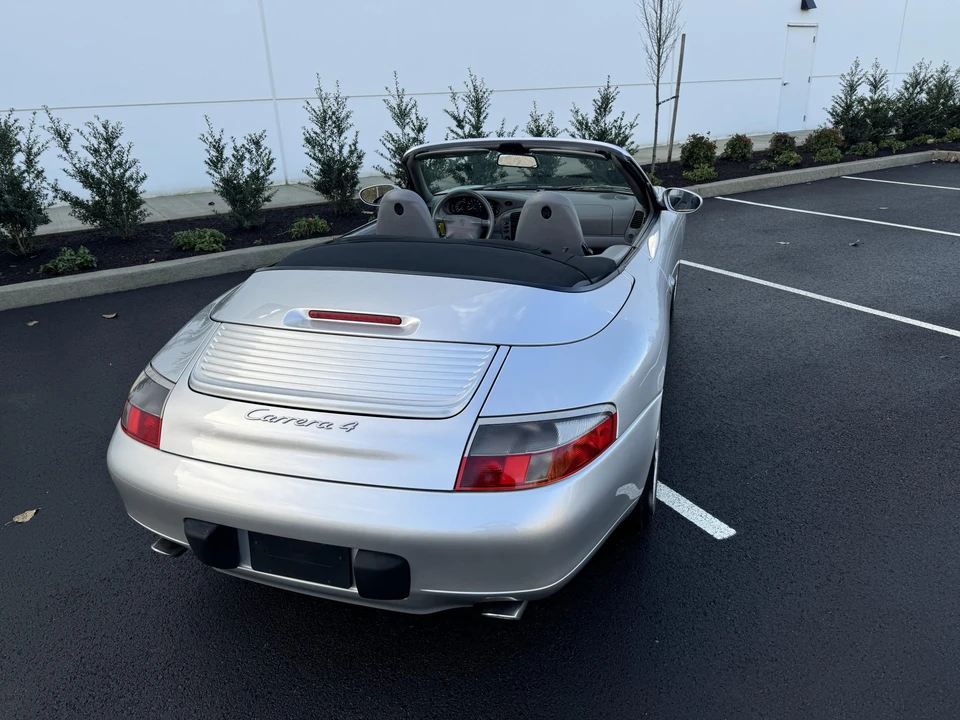 2000 Porsche 996 Carrera - Image 23 of 31