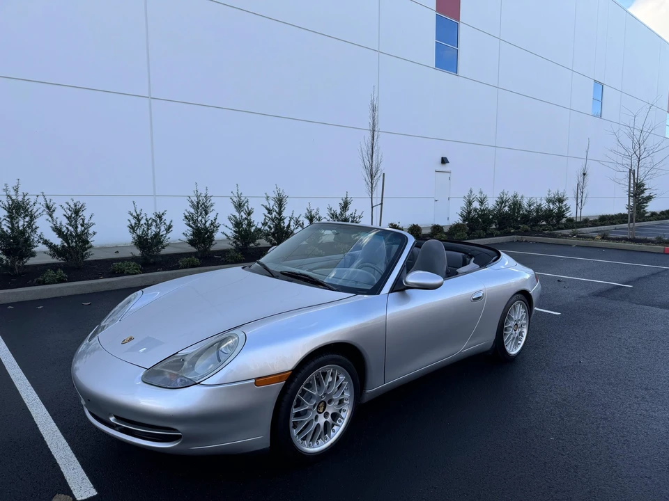 2000 Porsche 996 Carrera - Image 2 of 31