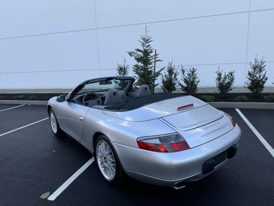 2000 Porsche 996 Carrera - Image 27 of 31