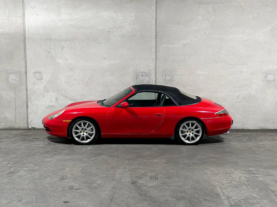 2000 Porsche 996 Carrera 4 - Image 14 of 30