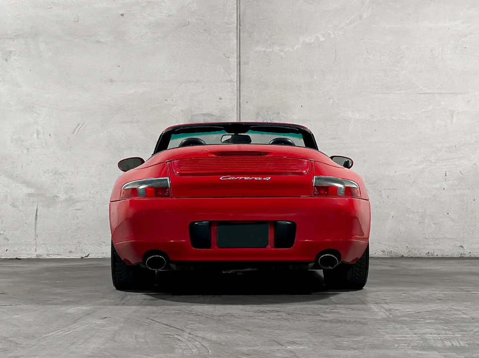2000 Porsche 996 Carrera 4 - Image 10 of 30