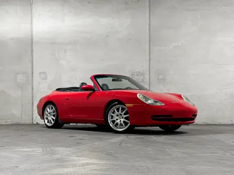 2000 Porsche 911 Carrera 4 Cabriolet