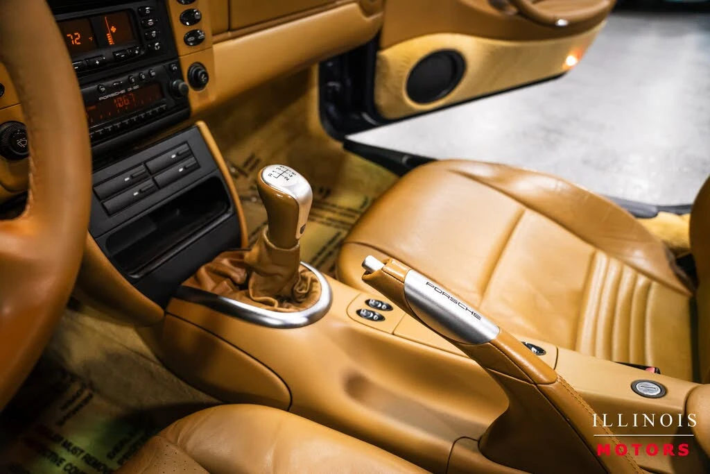 2000 Porsche 996 Carrera 4 - Image 26 of 31