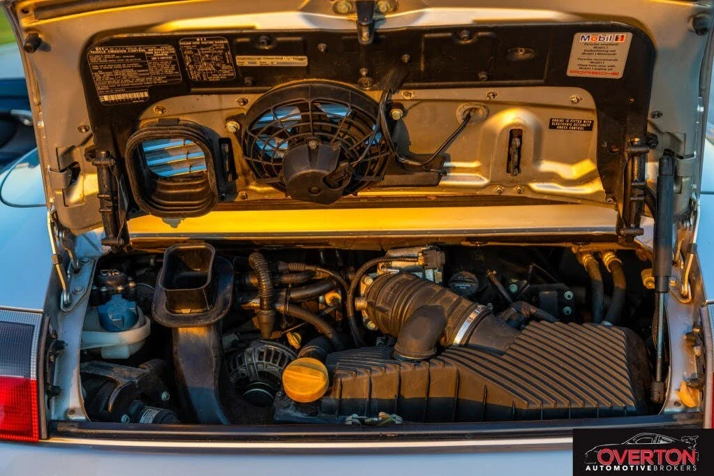 2000 Porsche 996 Carrera 4 - Image 25 of 31