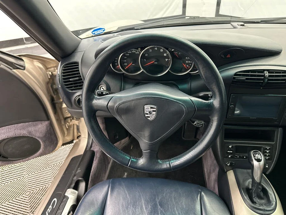 2000 Porsche 996 Carrera - Image 16 of 22