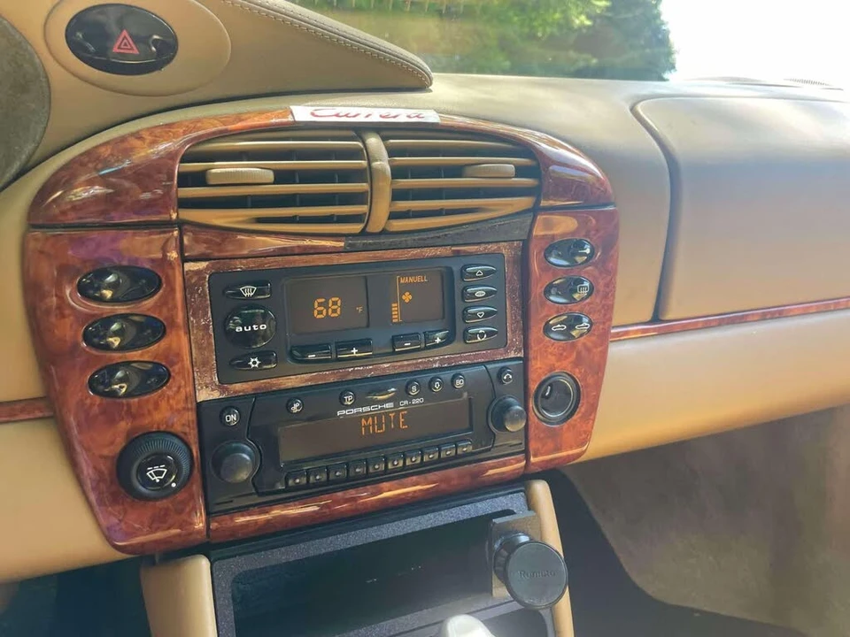 2000 Porsche 996 Carrera 4 - Image 24 of 31