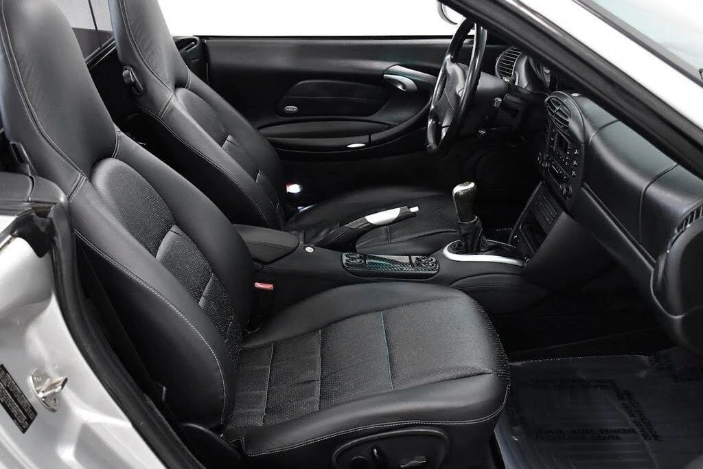 2000 Porsche 996 Carrera 4 - Image 22 of 31