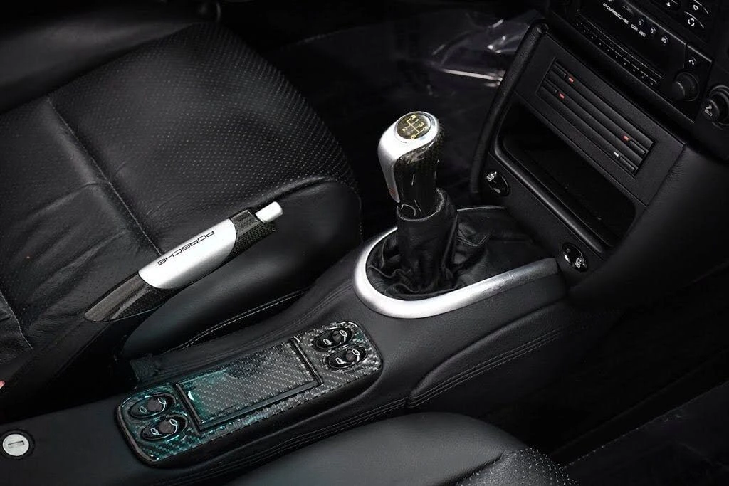 2000 Porsche 996 Carrera 4 - Image 25 of 31