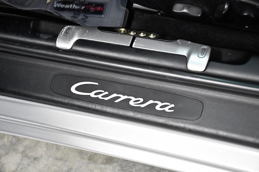 2000 Porsche 996 Carrera 4 - Image 16 of 31