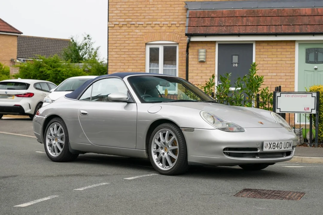 2000 Porsche 996 Carrera 4 - Image 29 of 31