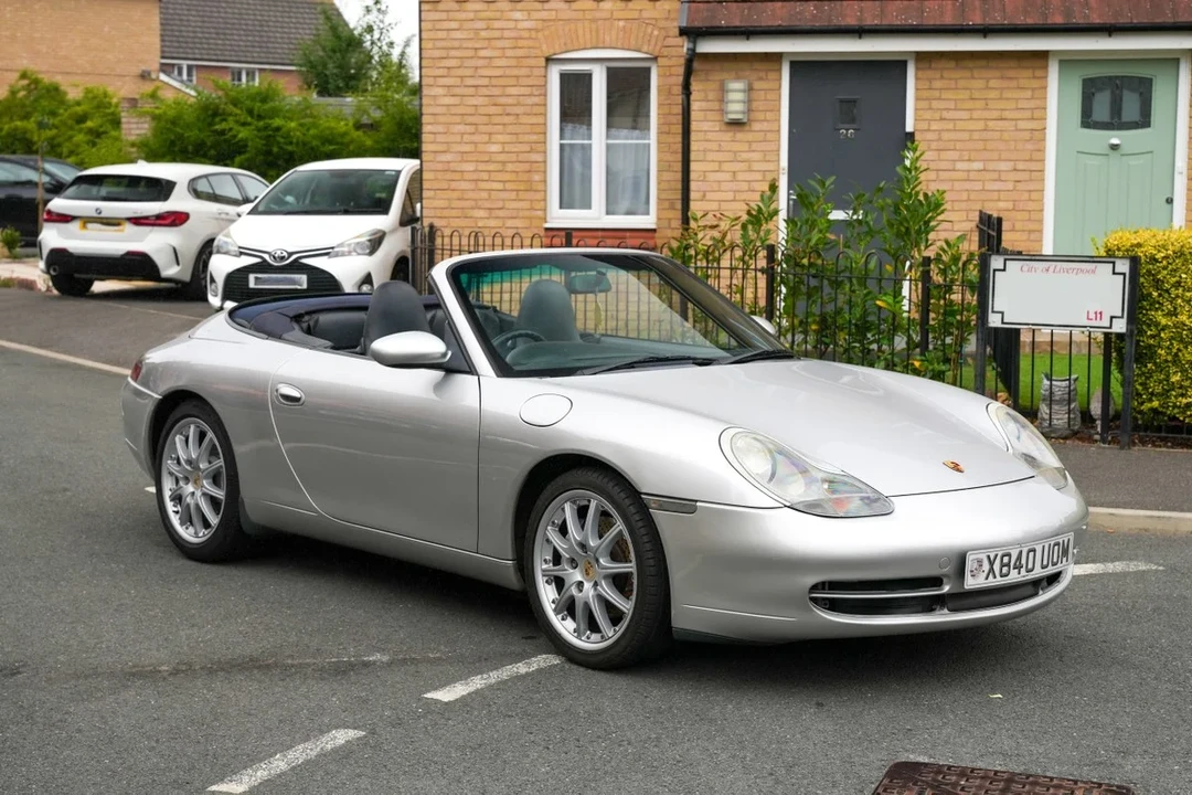 2000 Porsche 996 Carrera 4 - Image 5 of 31