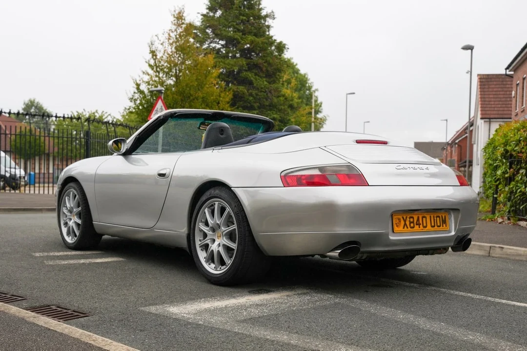 2000 Porsche 996 Carrera 4 - Image 21 of 31