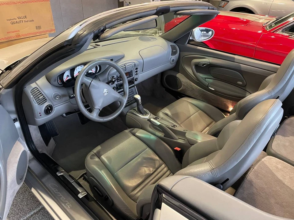 2000 Porsche 996 Carrera 4 - Image 3 of 4
