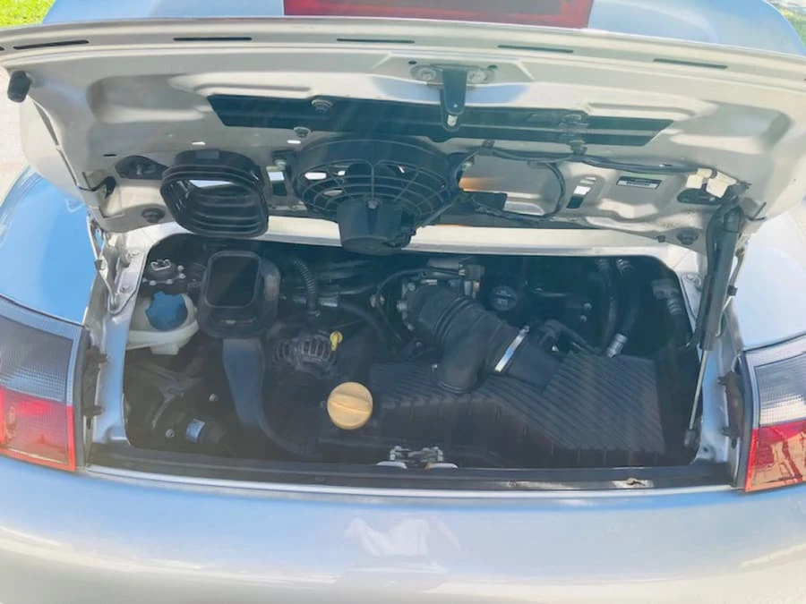 2000 Porsche 996 Carrera 4 - Image 8 of 9