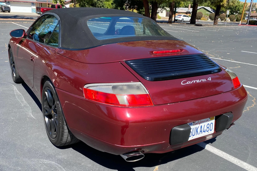 2000 Porsche 996 Carrera 4 - Image 3 of 31