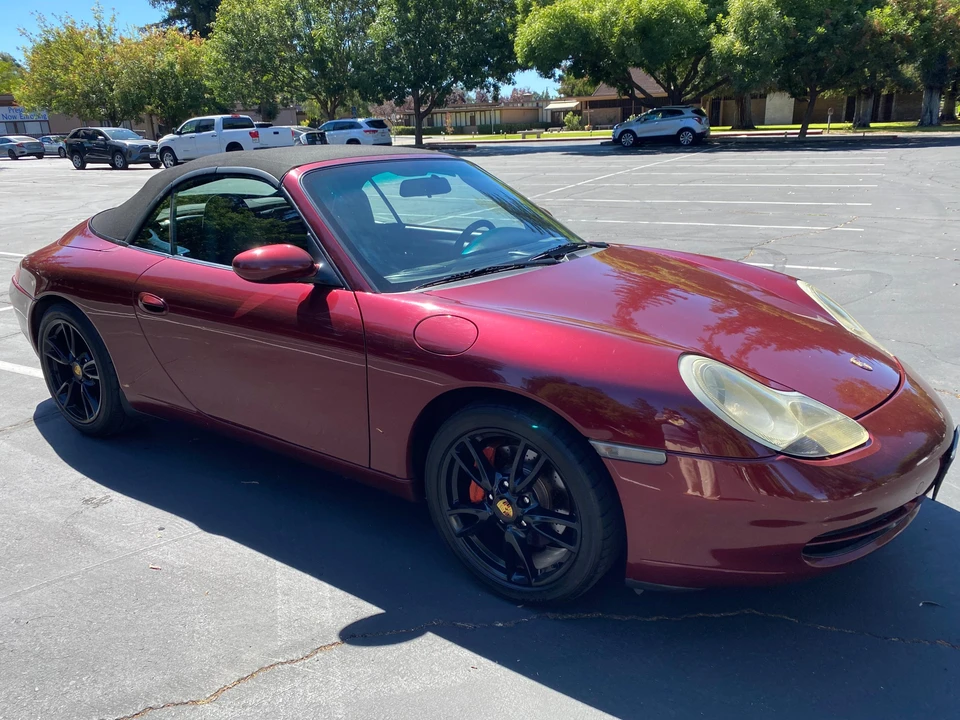 2000 Porsche 996 Carrera 4 - Image 21 of 31