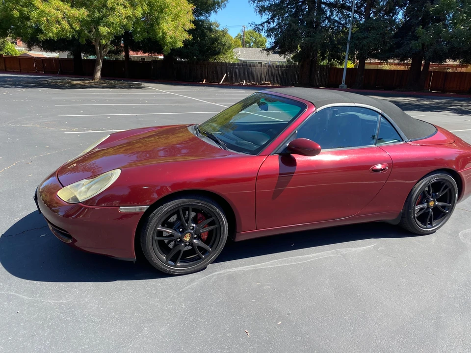 2000 Porsche 996 Carrera 4 - Image 17 of 31