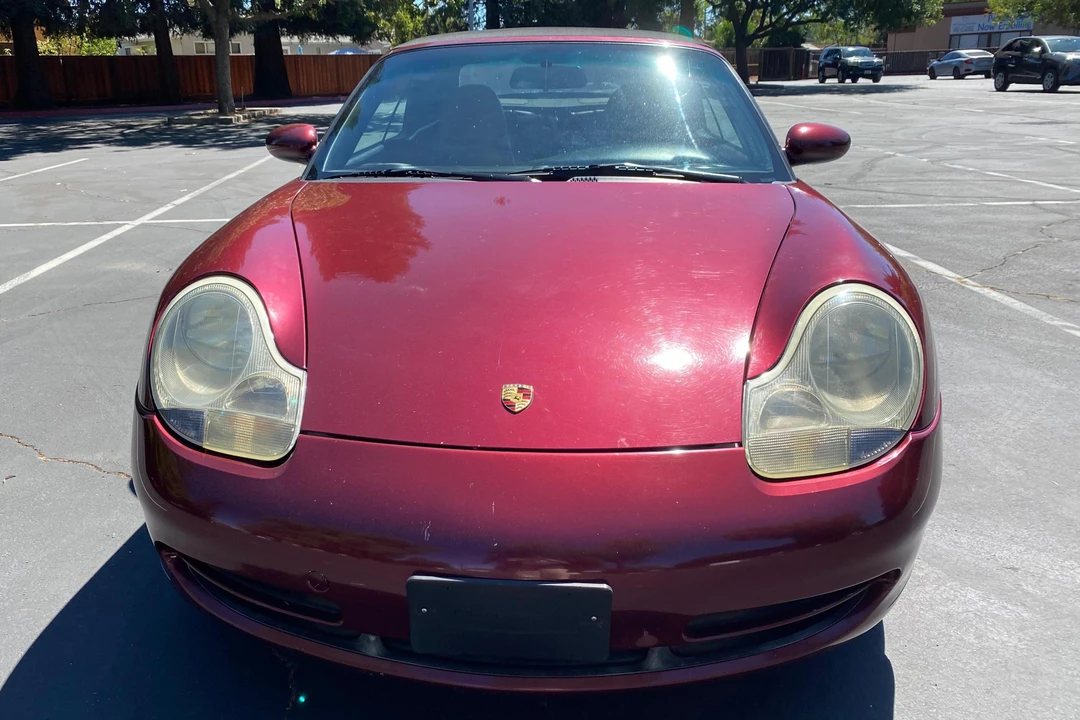 2000 Porsche 996 Carrera 4 - Image 2 of 31