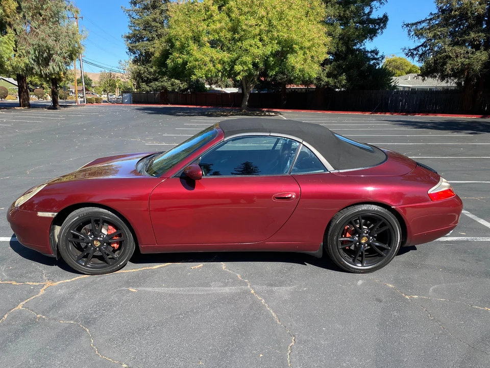 2000 Porsche 996 Carrera 4 - Image 18 of 31