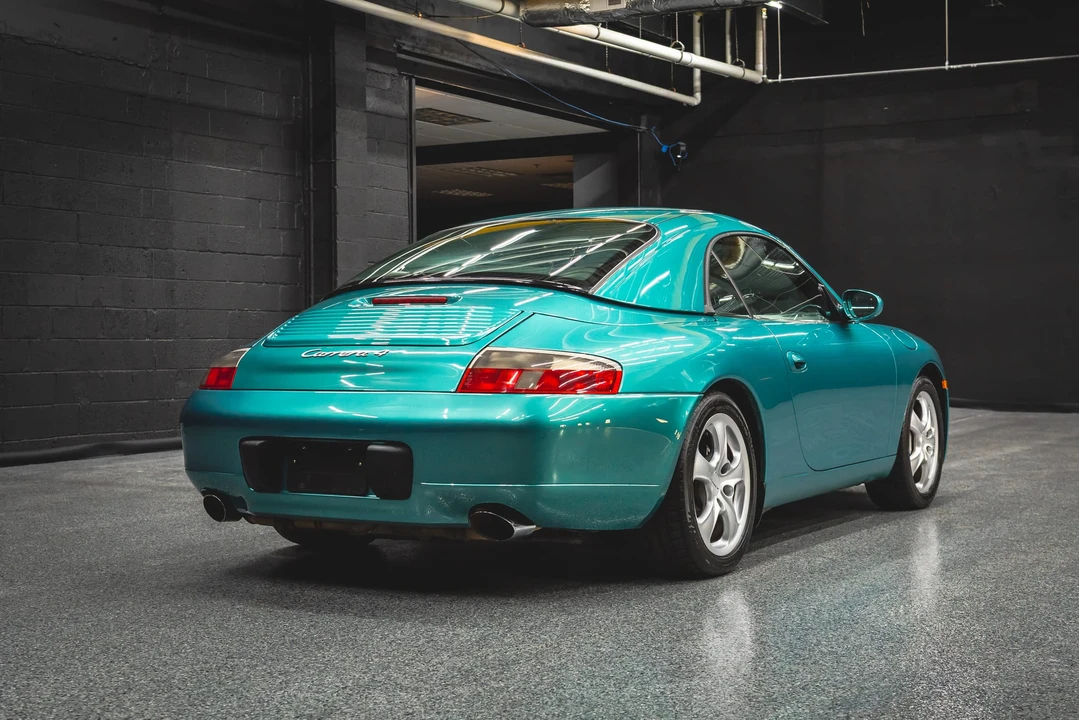 2000 Porsche 996 Carrera 4 - Image 26 of 31